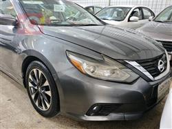 نيسان ألتيما